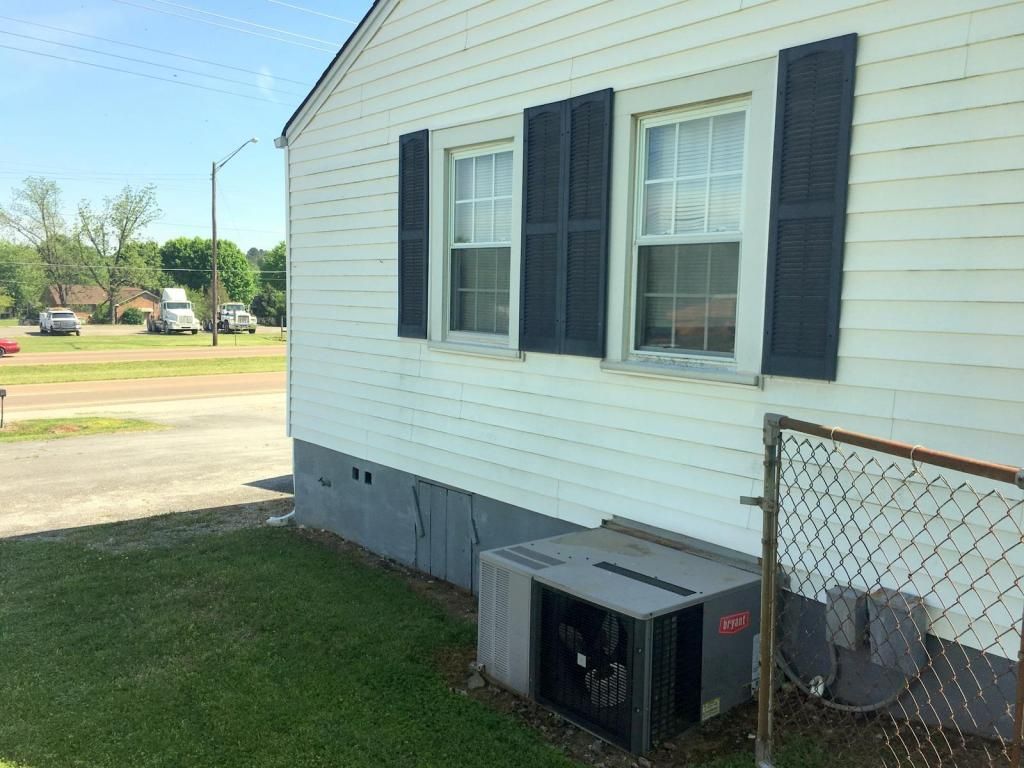 412 Congress Pkwy N, Athens, TN 37303